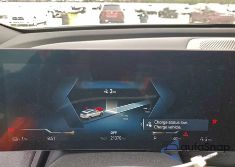 2022 BMW Ix xDrive50 z USA, uszkodzony, nr VIN WB523CF09NCK47835